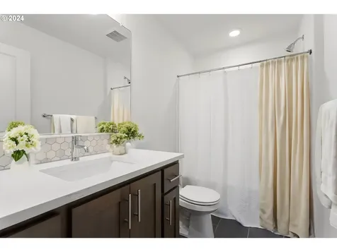 9308 Ne 166th Avenue Vancouver WA 98682