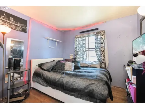 1990 Se 157th Drive Portland OR 97233