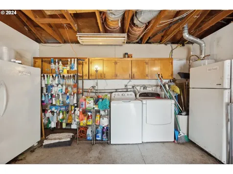 1990 Se 157th Drive Portland OR 97233