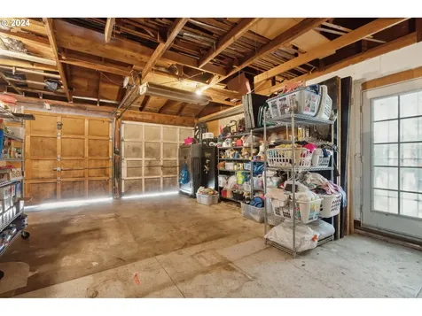 1990 Se 157th Drive Portland OR 97233