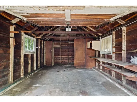 4305 NE 77th Avenue Portland OR 97218