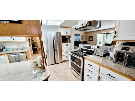 337 Jodee Street Myrtle Creek OR 97457