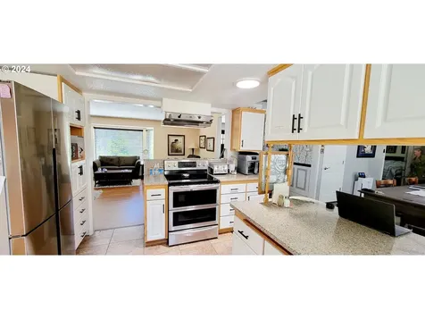 337 Jodee Street Myrtle Creek OR 97457