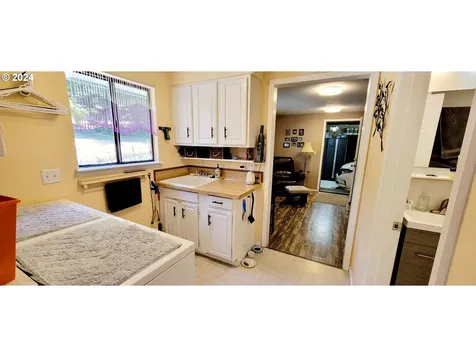 337 Jodee Street Myrtle Creek OR 97457
