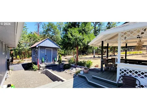 337 Jodee Street Myrtle Creek OR 97457