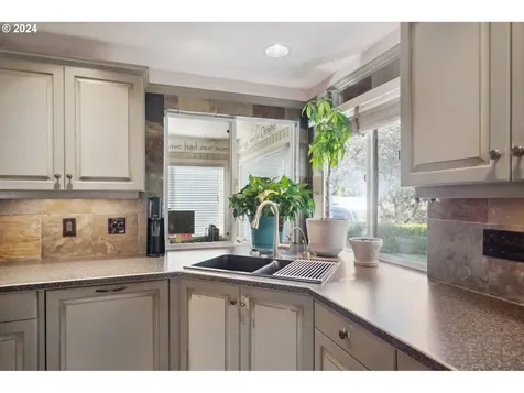 664 NW Darnielle Street Hillsboro OR 97124
