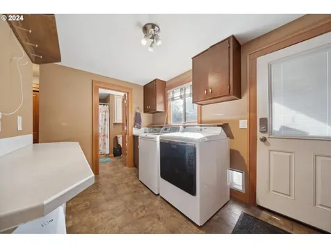 664 NW Darnielle Street Hillsboro OR 97124