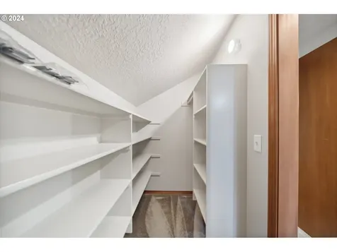 664 NW Darnielle Street Hillsboro OR 97124