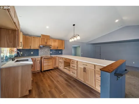 664 NW Darnielle Street Hillsboro OR 97124