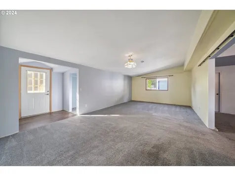 664 NW Darnielle Street Hillsboro OR 97124