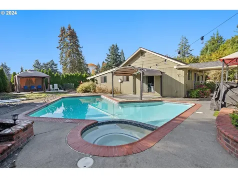 664 NW Darnielle Street Hillsboro OR 97124