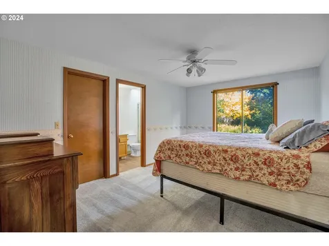 1874 NE 9th Place Hillsboro OR 97124