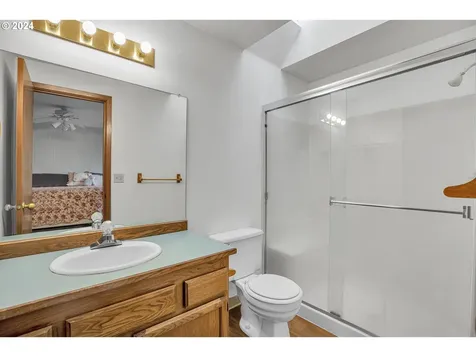 1874 NE 9th Place Hillsboro OR 97124