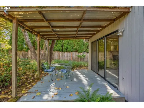 1874 NE 9th Place Hillsboro OR 97124