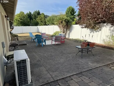 1444 S Grove Lane Court Sutherlin OR 97479