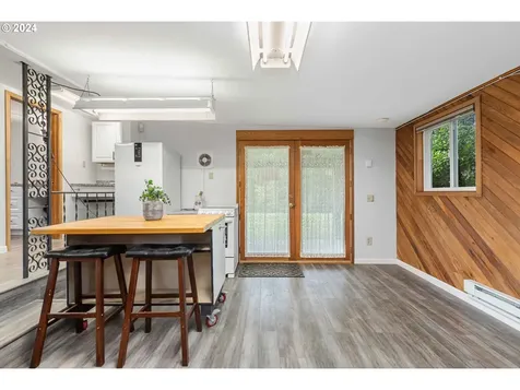 55051 Fullerton Road Warren OR 97053