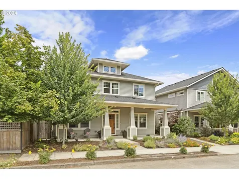 717 Ne Morgan Street Portland OR 97211