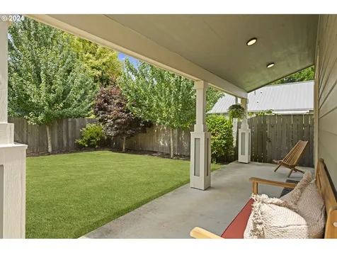 717 Ne Morgan Street Portland OR 97211