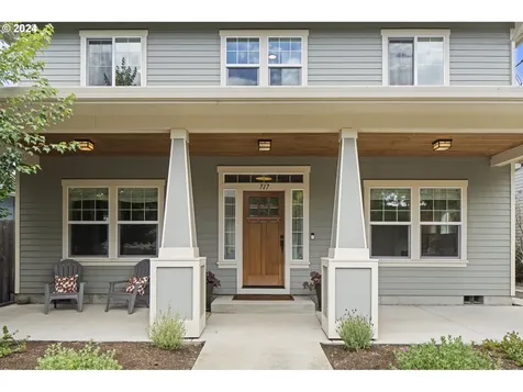 717 Ne Morgan Street Portland OR 97211