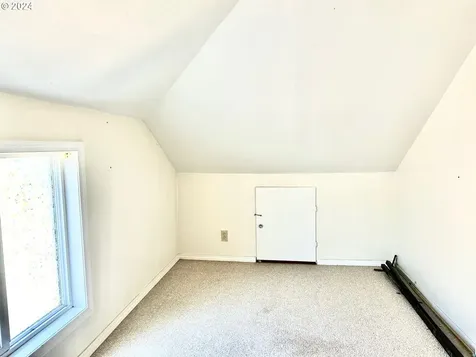 359 Sw Oak Street Willamina OR 97396