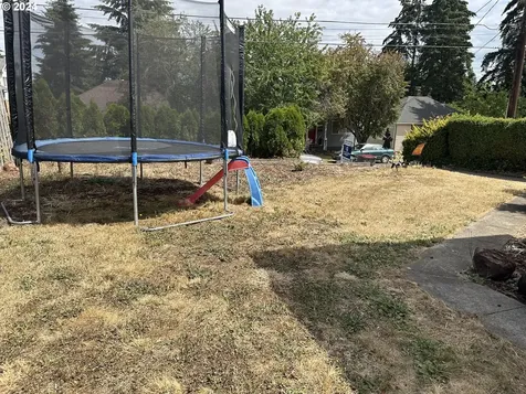 359 Sw Oak Street Willamina OR 97396