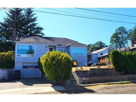 359 Sw Oak Street Willamina OR 97396