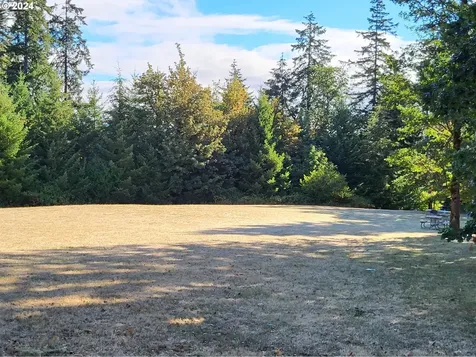 359 Sw Oak Street Willamina OR 97396