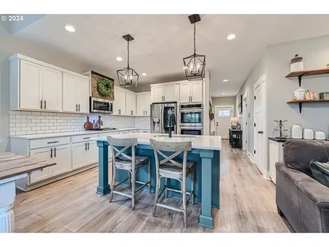 37987 Juniper Street Sandy OR 97055