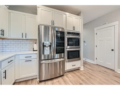 37987 Juniper Street Sandy OR 97055