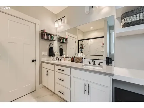 37987 Juniper Street Sandy OR 97055