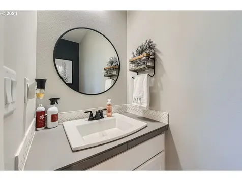 37987 Juniper Street Sandy OR 97055