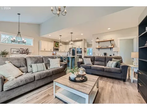 37987 Juniper Street Sandy OR 97055