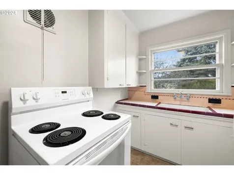 5516 NE 24th Avenue Portland OR 97211