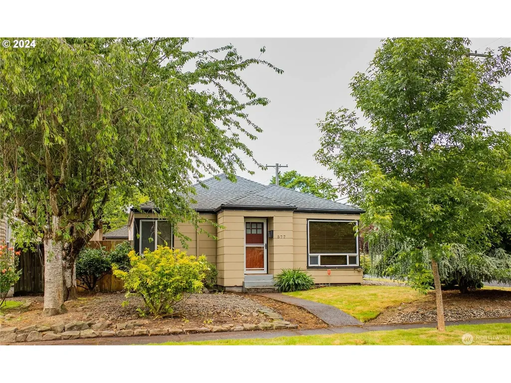 577 24th Avenue Longview WA 98632