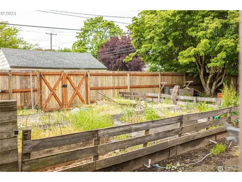 577 24th Avenue Longview WA 98632