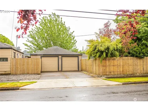 577 24th Avenue Longview WA 98632