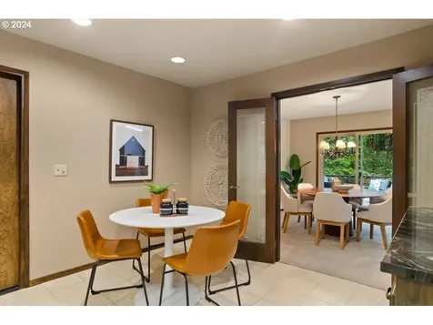 2990 SW 66th Avenue Portland OR 97225