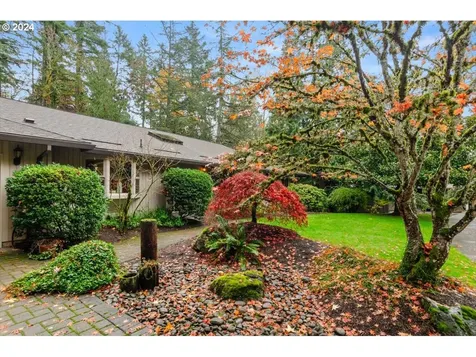 2990 SW 66th Avenue Portland OR 97225