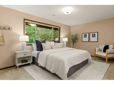 2990 SW 66th Avenue Portland OR 97225