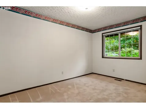 2990 SW 66th Avenue Portland OR 97225