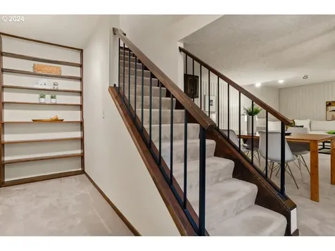 2990 SW 66th Avenue Portland OR 97225
