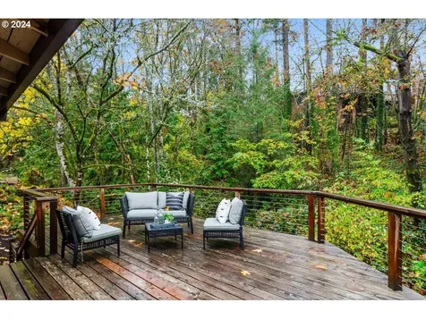 2990 SW 66th Avenue Portland OR 97225