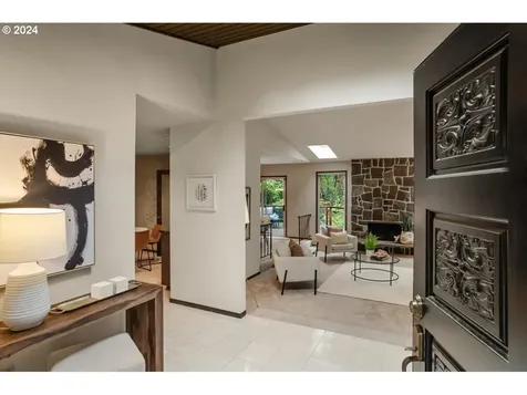 2990 SW 66th Avenue Portland OR 97225