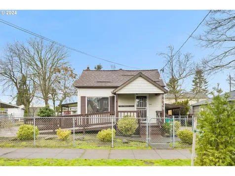 8809 N Dwight Avenue Portland OR 97203
