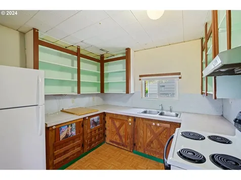 8809 N Dwight Avenue Portland OR 97203