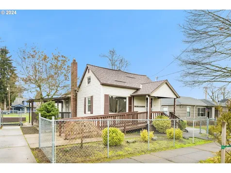 8809 N Dwight Avenue Portland OR 97203