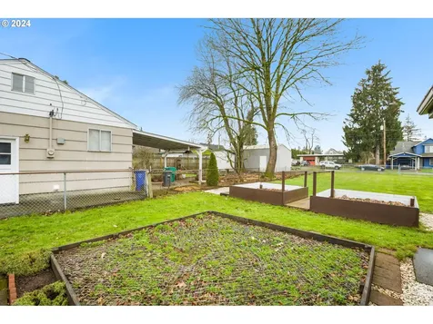 8809 N Dwight Avenue Portland OR 97203