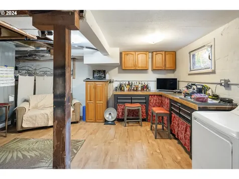 21728 Highway 99e Ne Aurora OR 97002