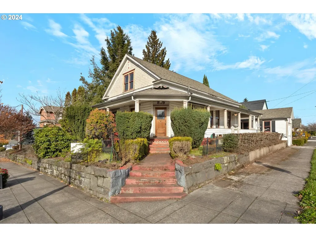 819 7th Street Oregon City OR 97045
