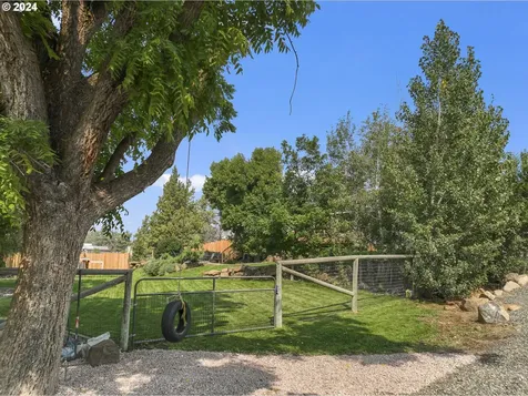 6200 NW 10th Street Terrebonne OR 97760